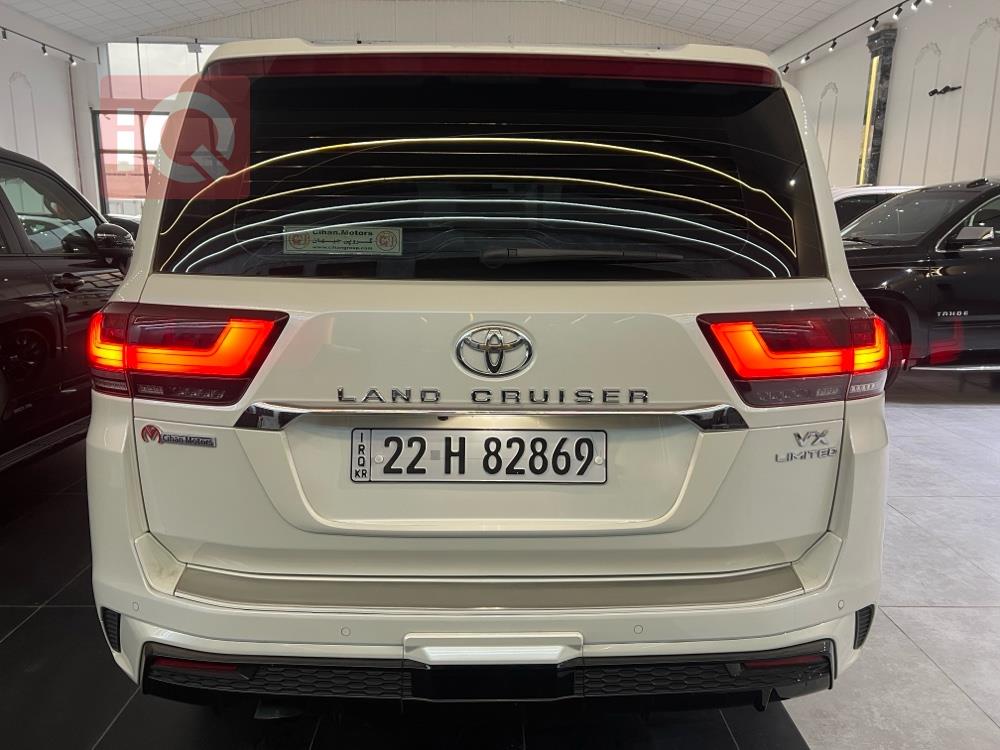 تويوتا لاندكروزر